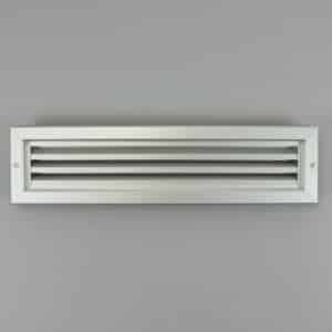 G31A-4010 Deurrooster, aluminium, afsluitbaar geanodiseerd / wit, RAL 9010